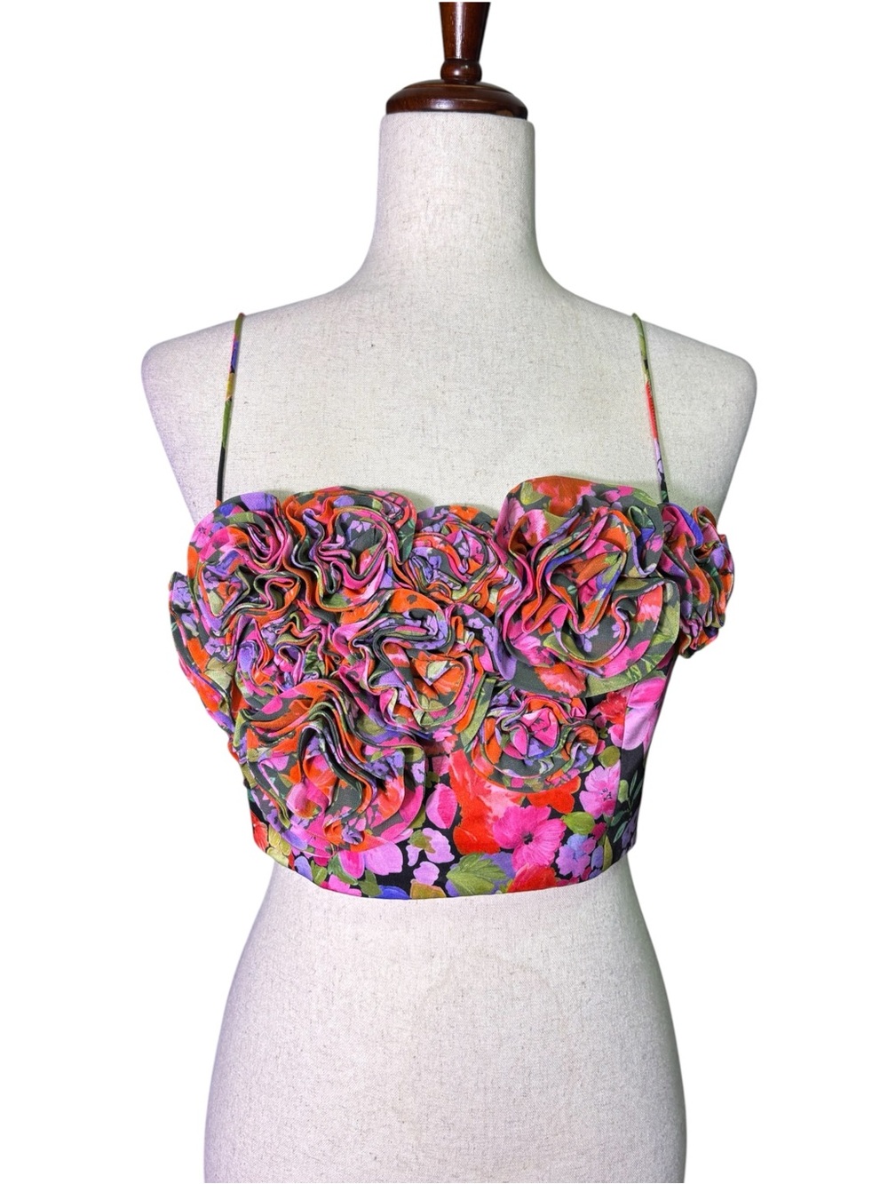 NWOT AMUR Sylvie Crop Top Size 4 Vintage Flowers 3D Rosette Floral Corsage